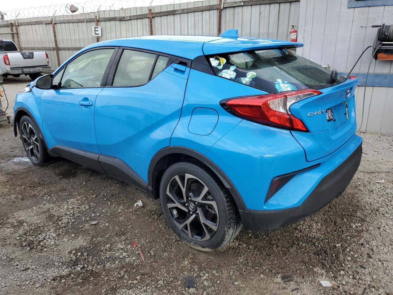 2019 TOYOTA C-HR XLE - Фото 2