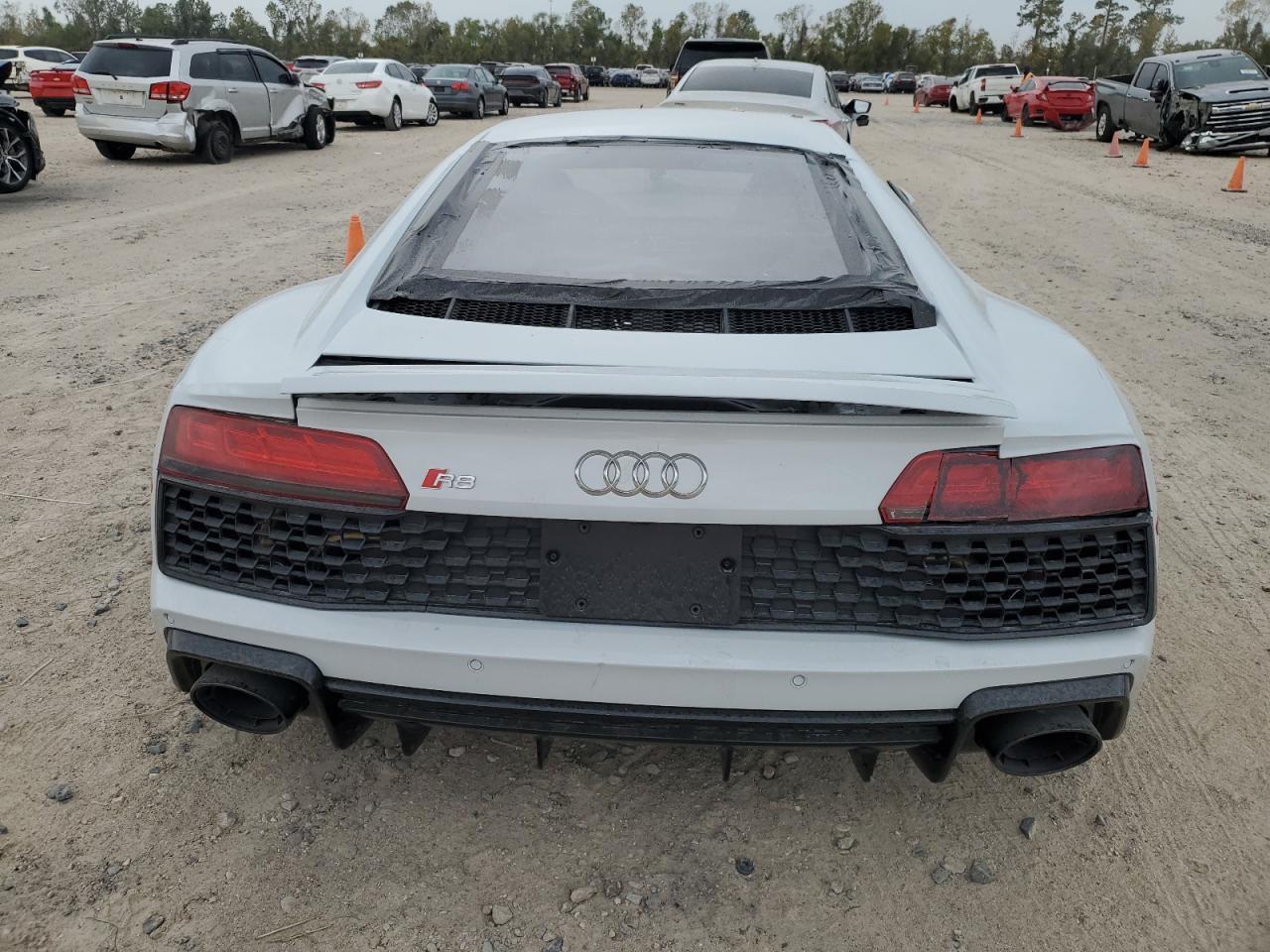 2022 AUDI R8 - Image 6
