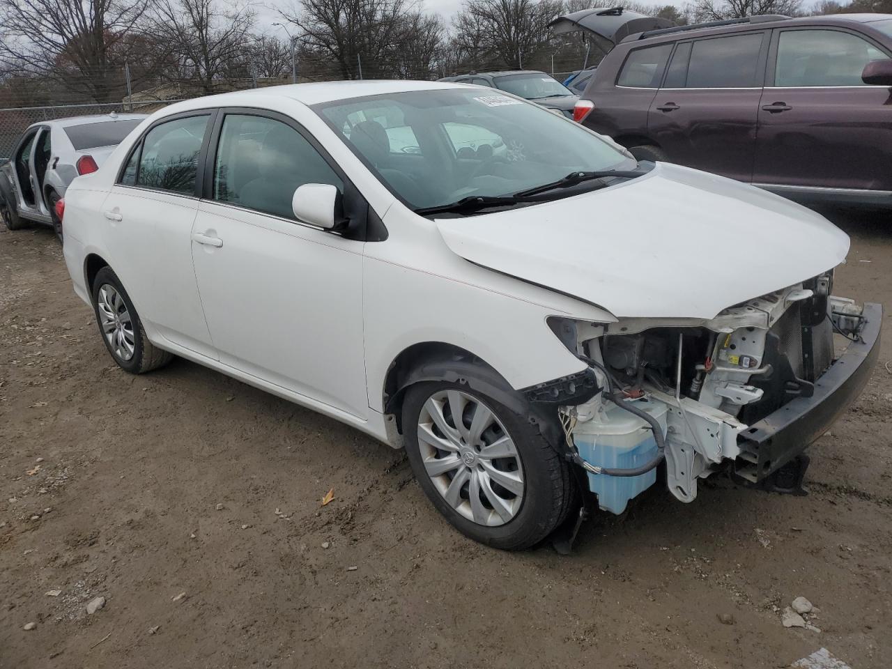 2013 TOYOTA COROLLA BA - Фото 4