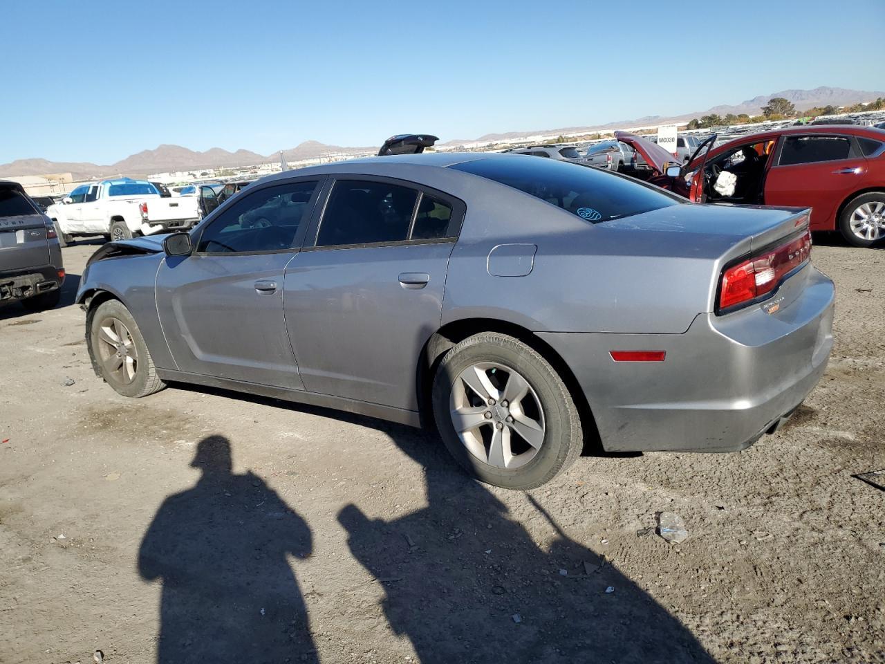 2014 DODGE CHARGER SE - Image 2