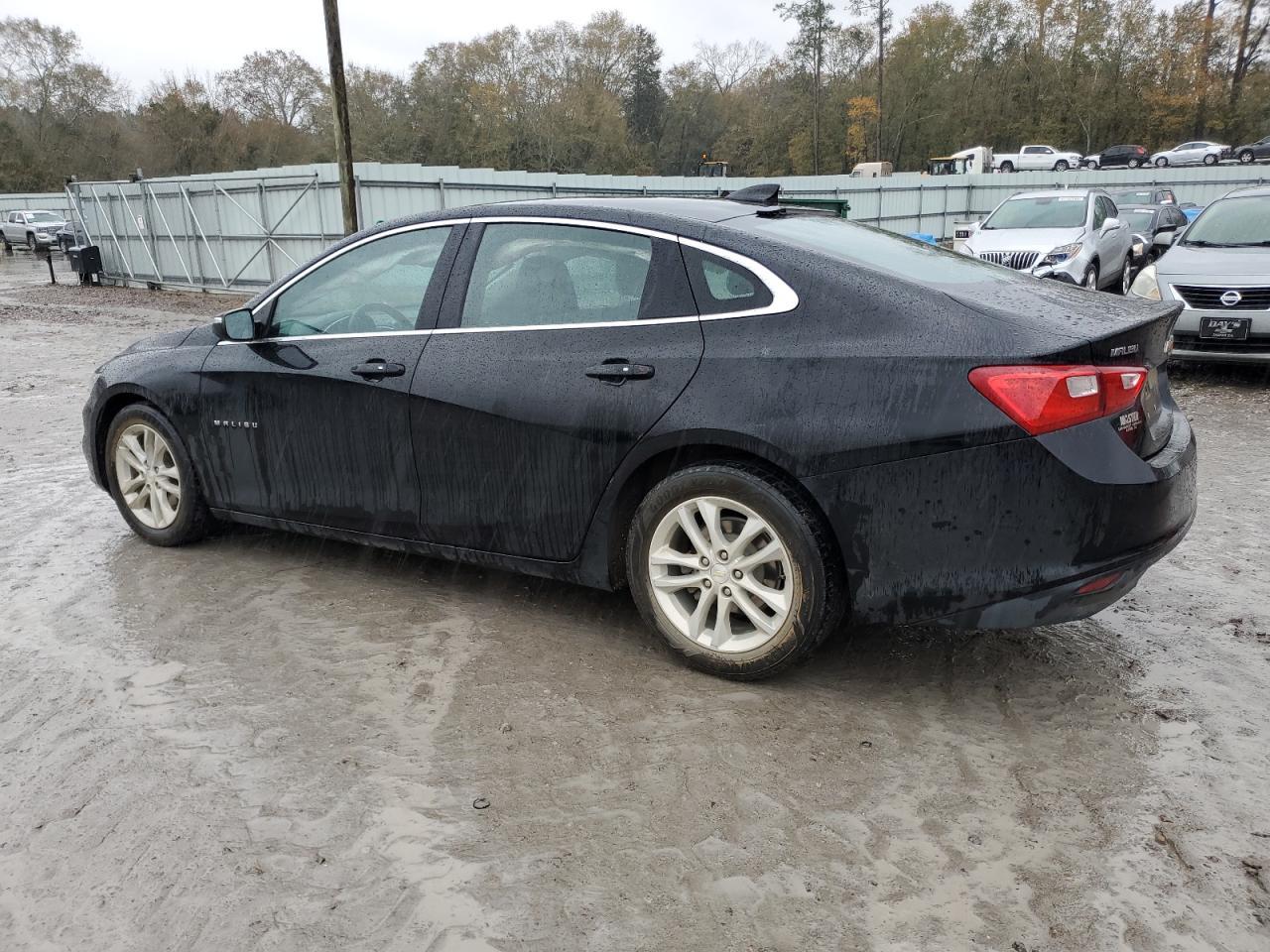 2017 CHEVROLET MALIBU LT - Image 2