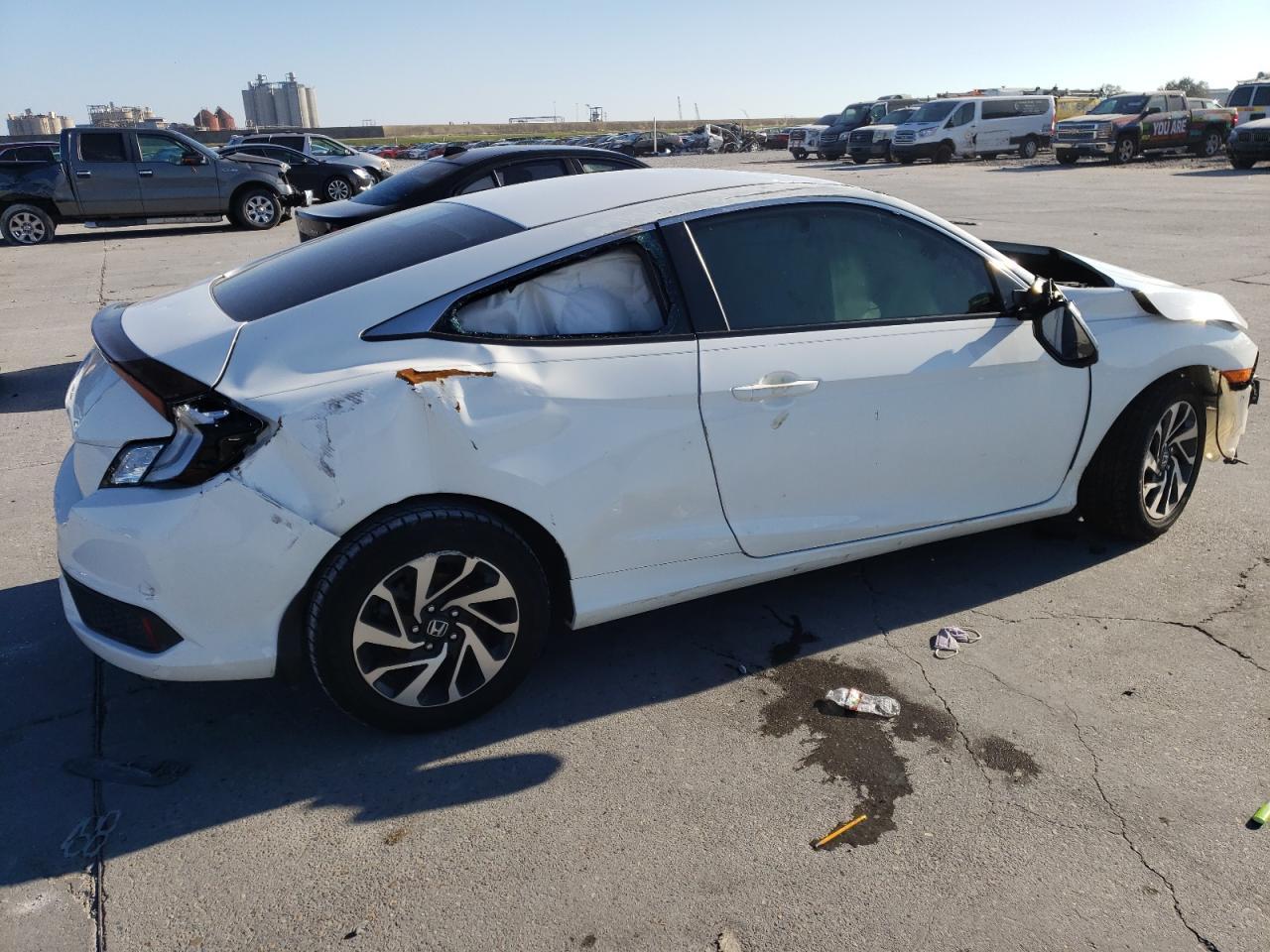 2017 HONDA CIVIC LX - Фото 3