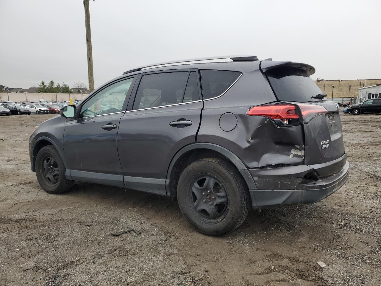 2017 TOYOTA RAV4 LE - Фото 2