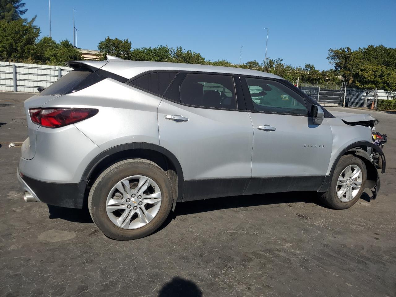 2022 CHEVROLET BLAZER 2LT - Image 3