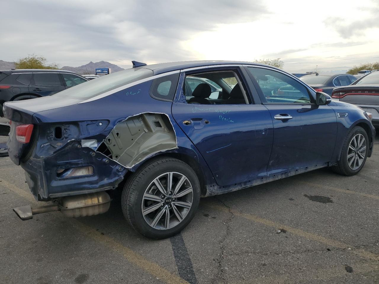 2019 KIA OPTIMA LX - Фото 3
