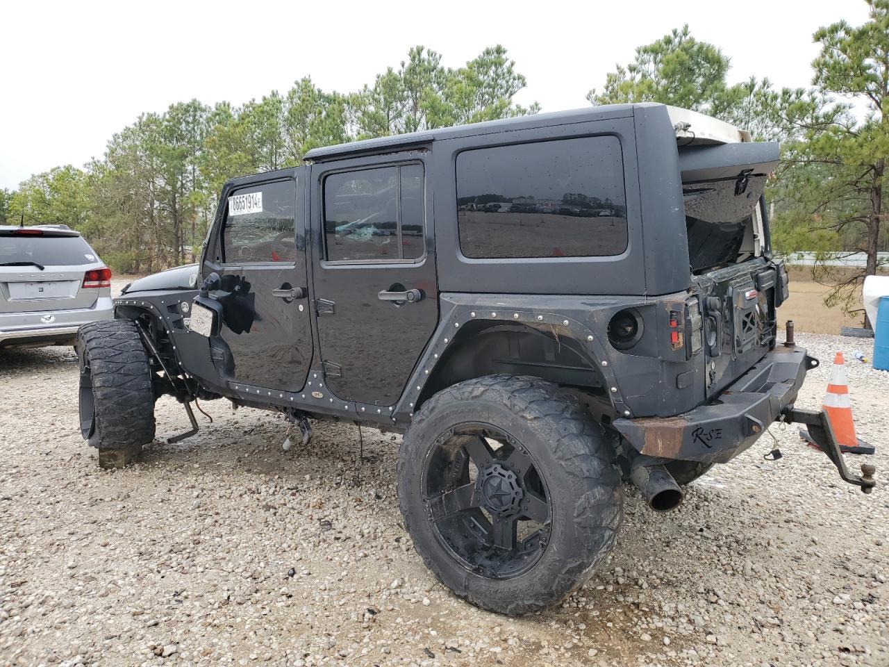 2012 JEEP WRANGLER U - Image 2