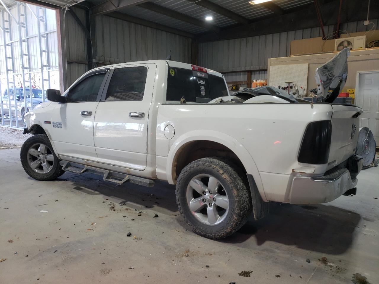 2015 RAM 1500 SLT - Image 2