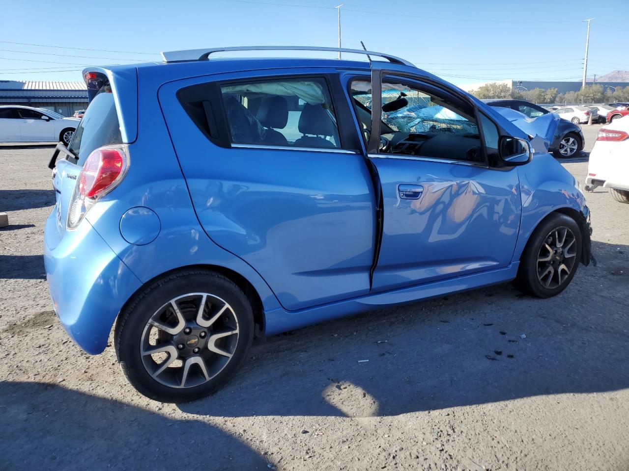 2015 CHEVROLET SPARK 2LT - Image 3