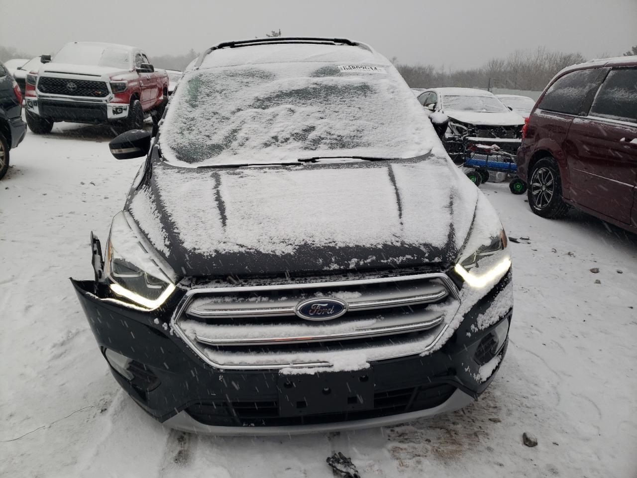 2017 FORD ESCAPE TIT - Image 5