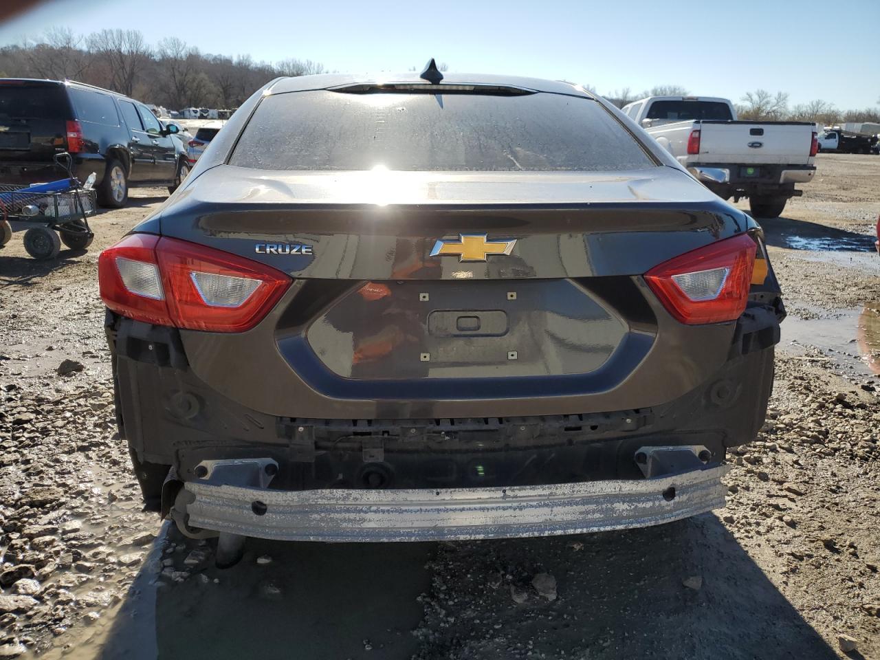 2016 CHEVROLET CRUZE LT - Image 6