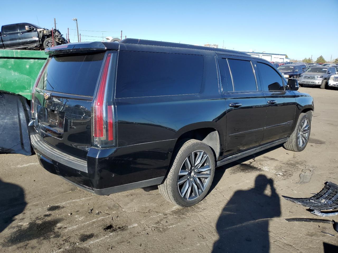 2017 CADILLAC ESCALADE E - Фото 3