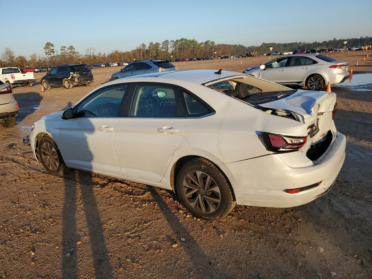2019 VOLKSWAGEN JETTA S - Image 2