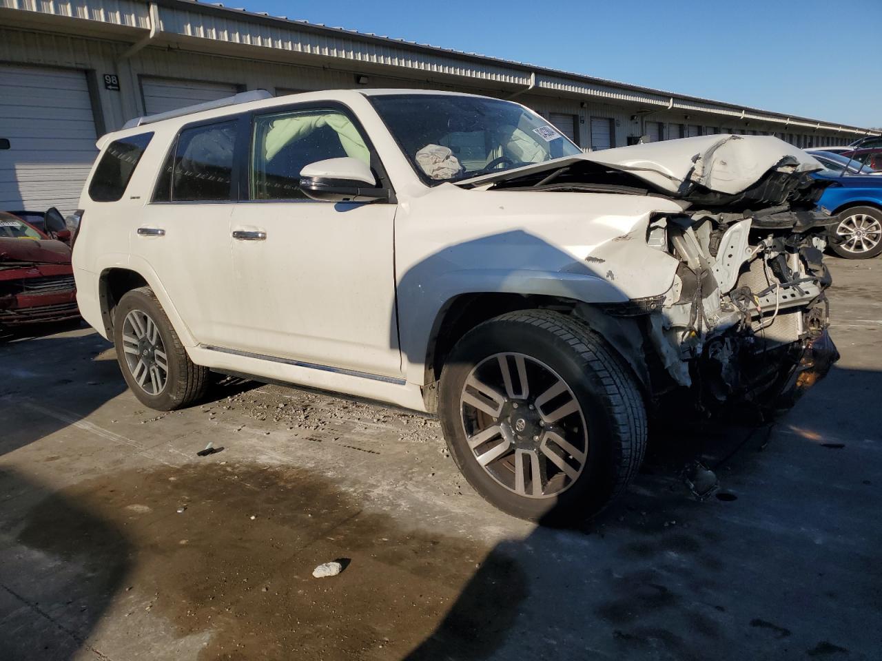 2019 TOYOTA 4RUNNER SR - Фото 4