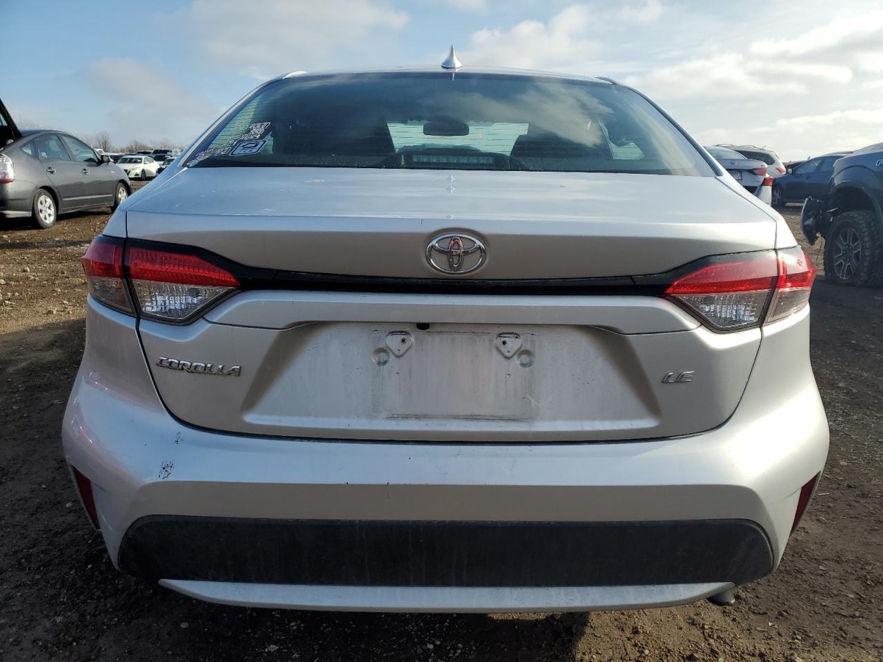 2022 TOYOTA COROLLA LE - Фото 6