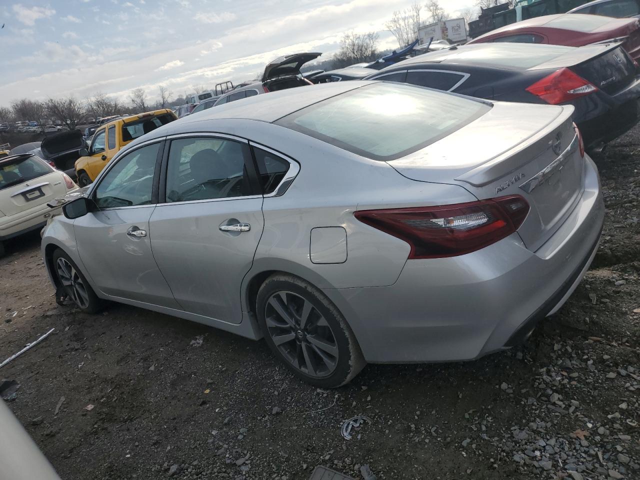 2017 NISSAN ALTIMA 2.5 - Фото 2
