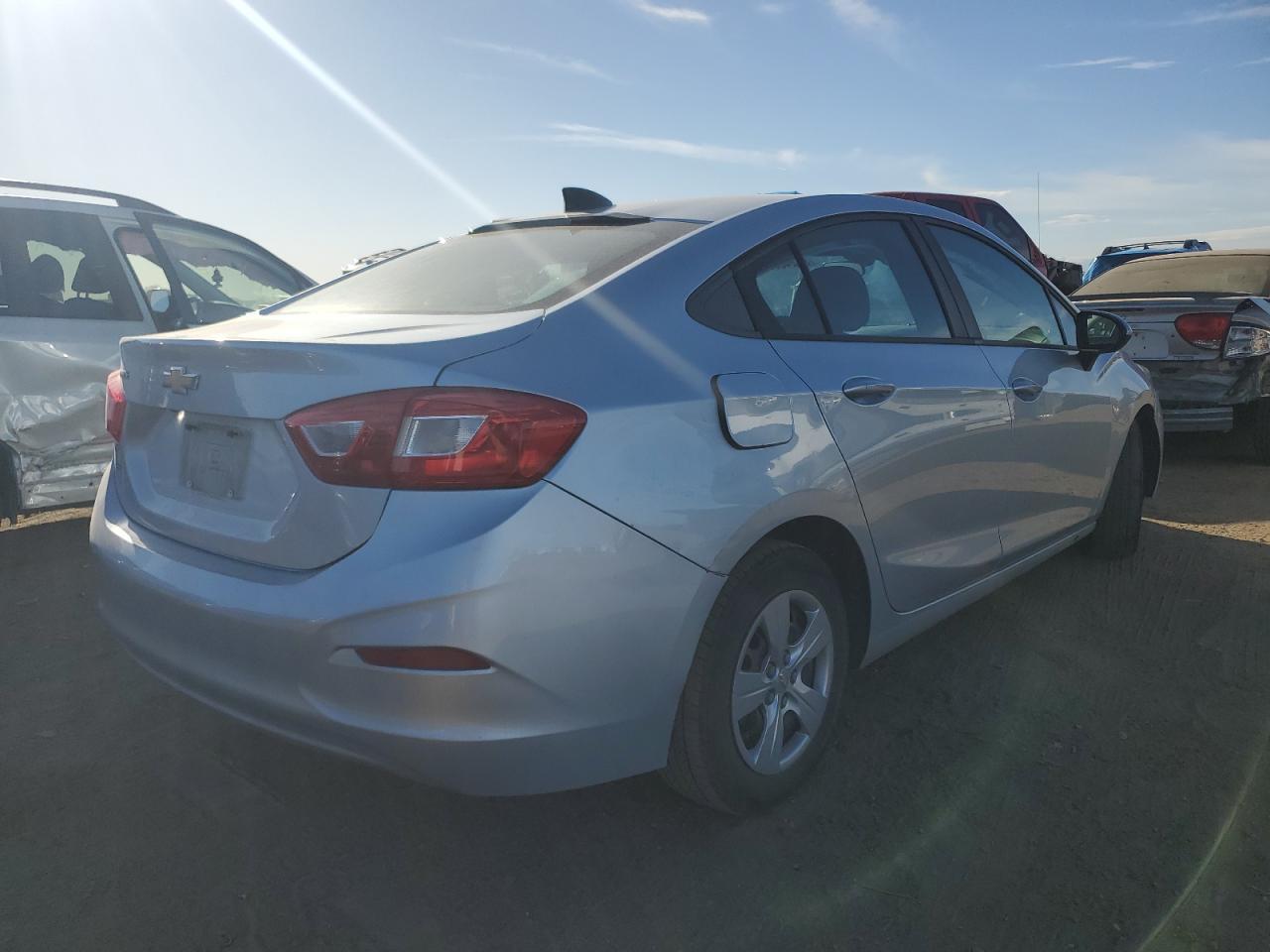2017 CHEVROLET CRUZE LS - Image 3