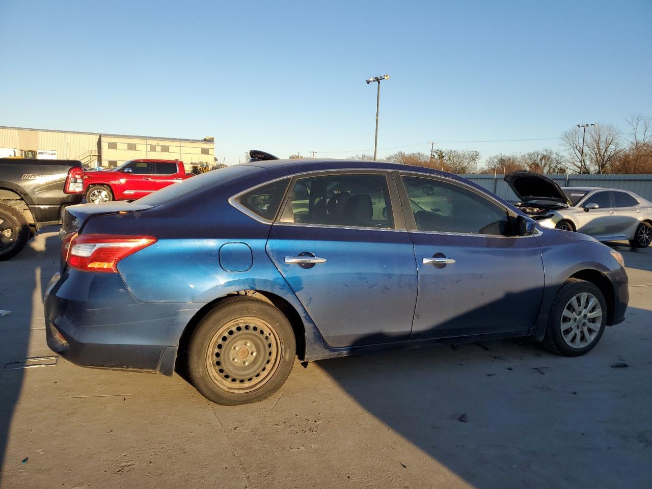 2017 NISSAN SENTRA S - Фото 3