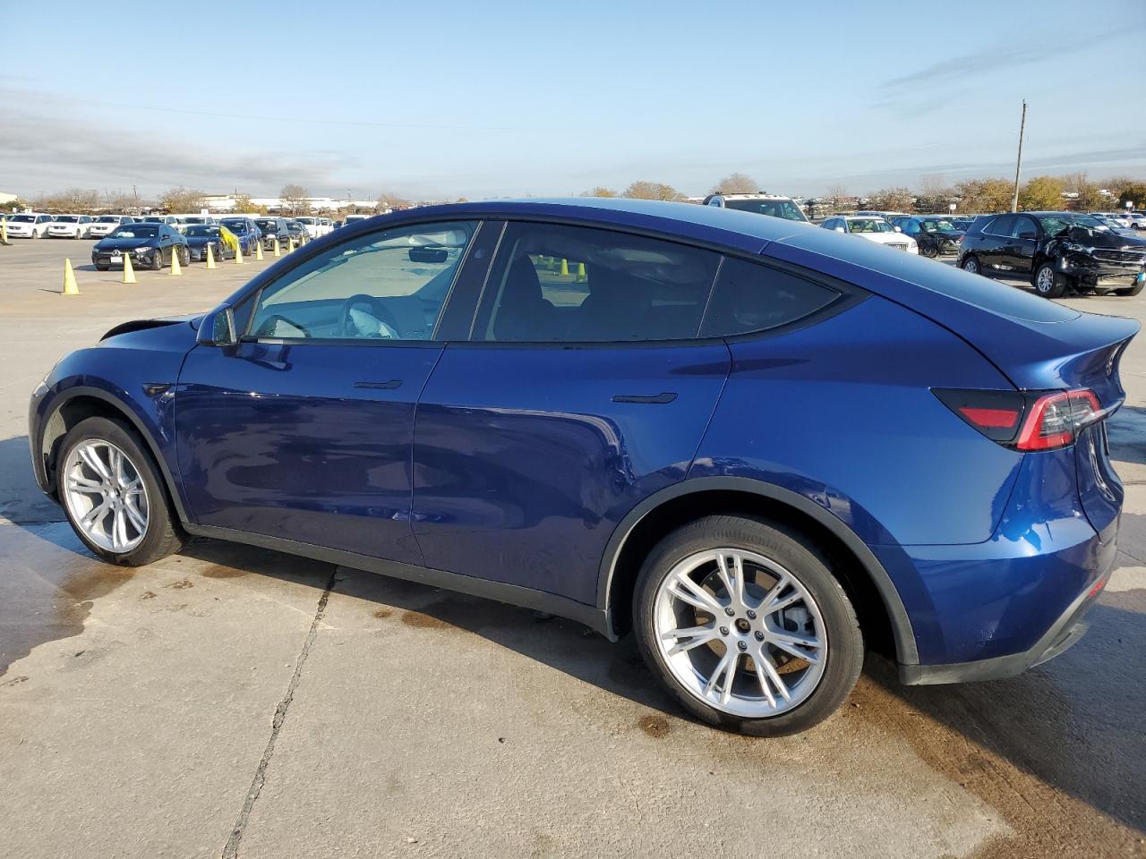2024 TESLA MODEL Y - Image 2