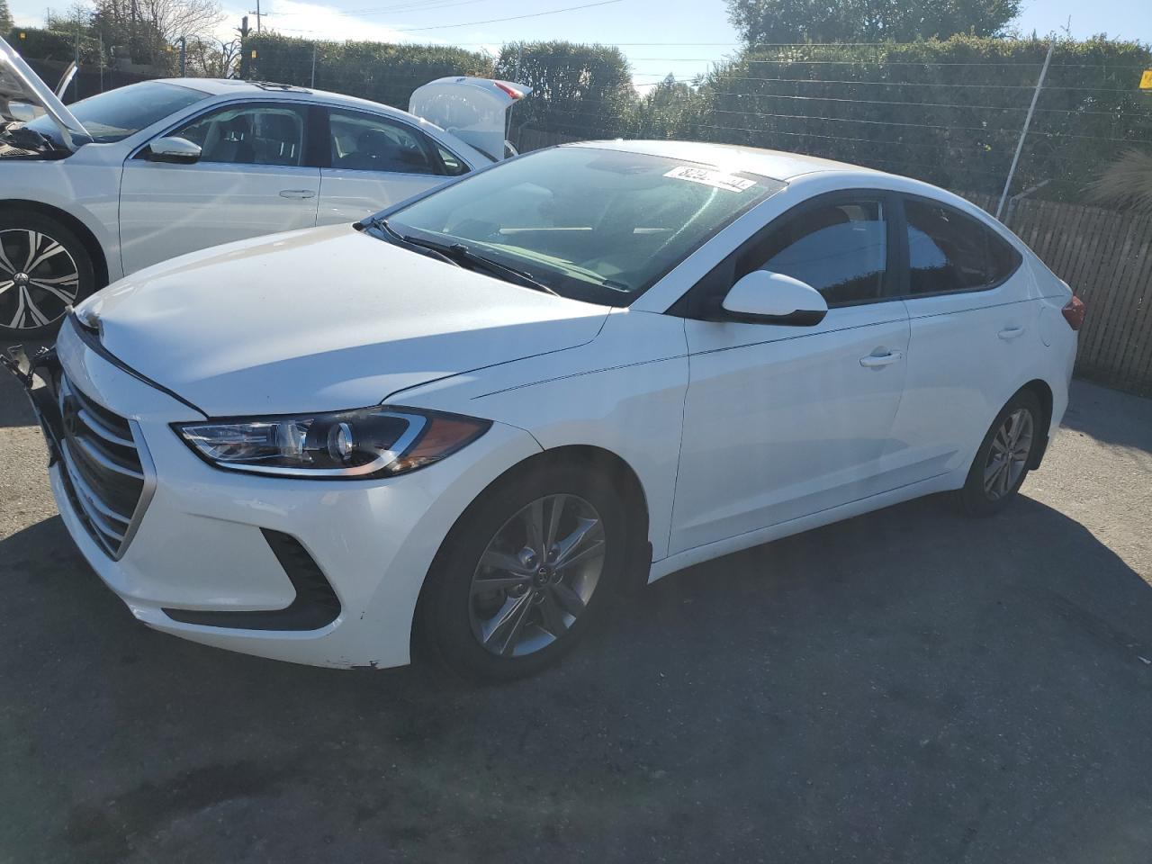 2018 HYUNDAI ELANTRA SE