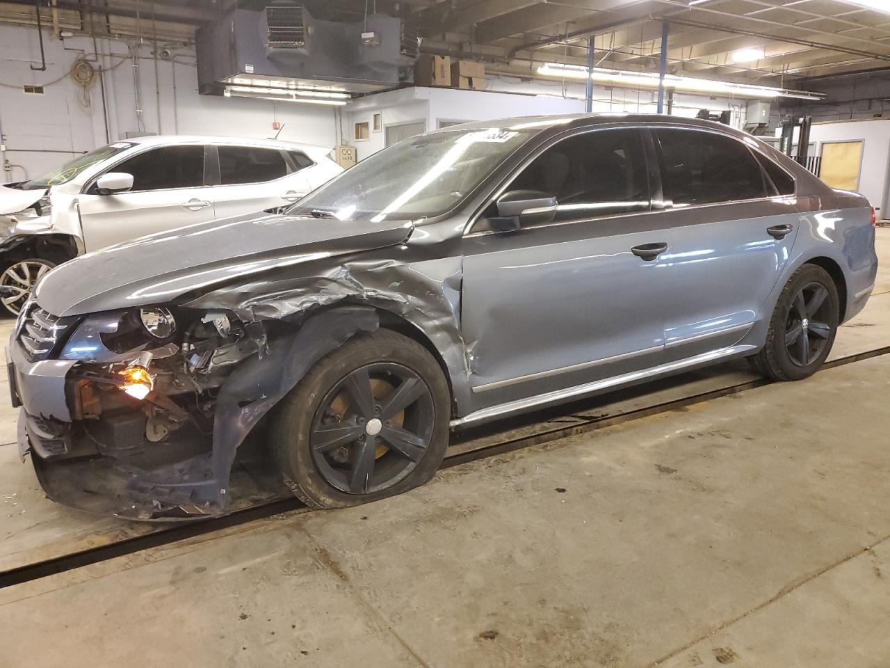 2013 VOLKSWAGEN PASSAT SEL