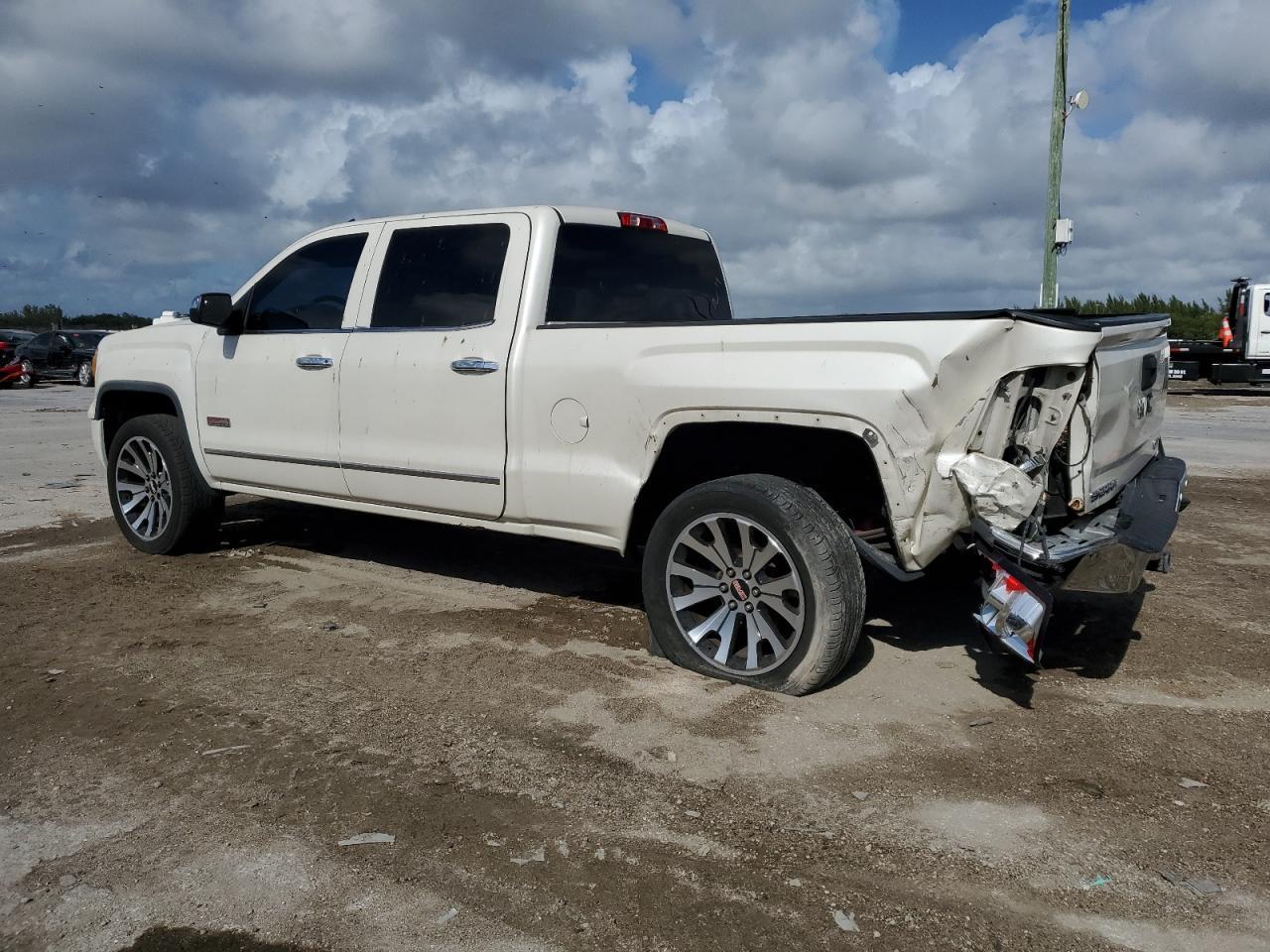 2014 GMC SIERRA K15 - Image 2