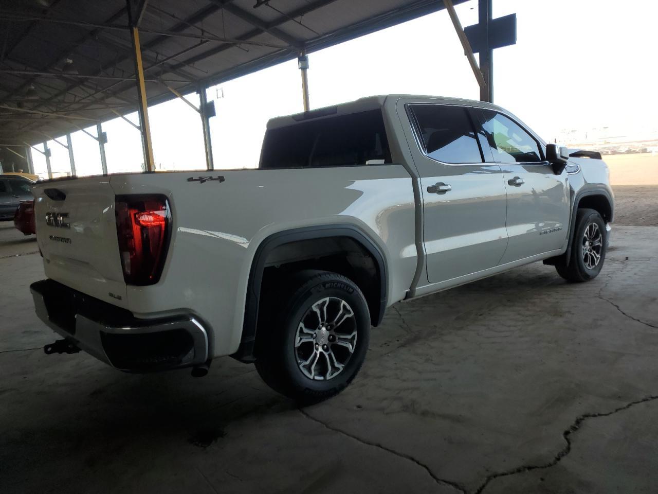2023 GMC SIERRA K15 - Фото 3