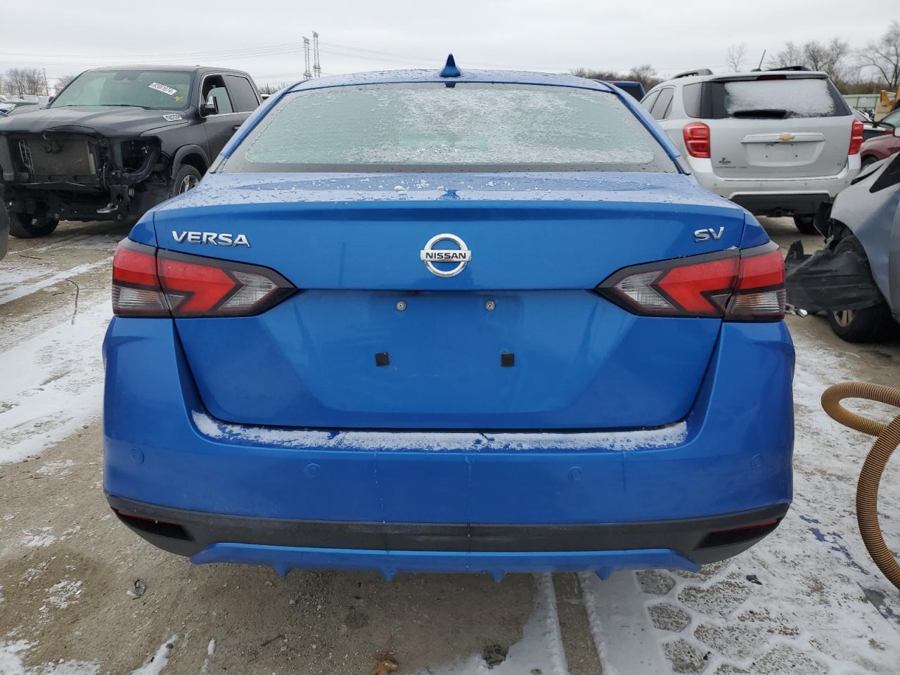 2021 NISSAN VERSA SV - Image 6