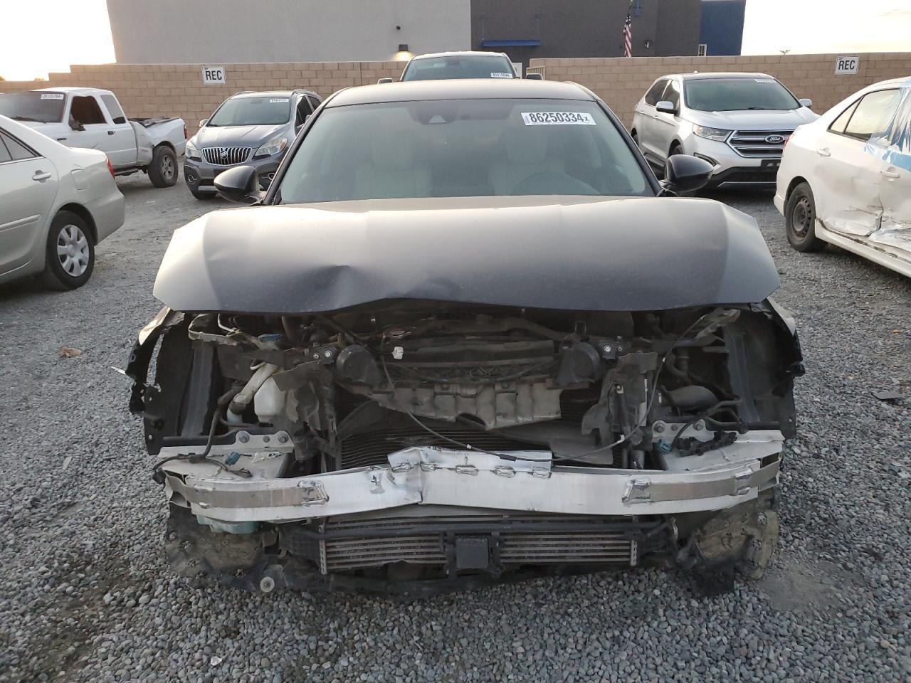 2018 HONDA ACCORD LX - Image 5