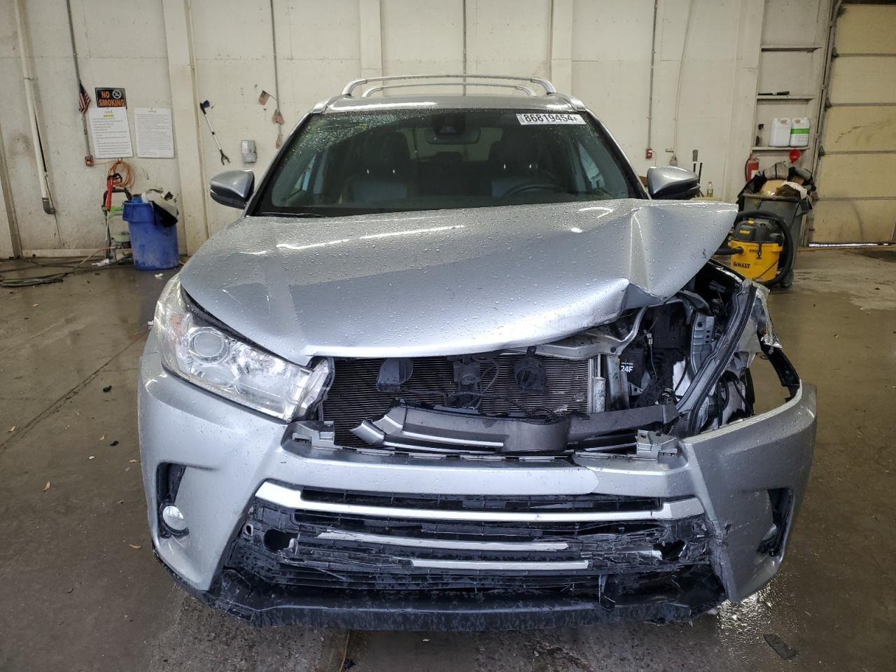 2018 TOYOTA HIGHLANDER - Image 5