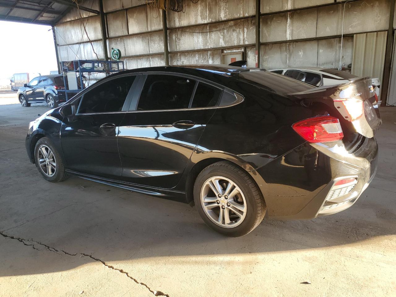2017 CHEVROLET CRUZE LT - Image 2