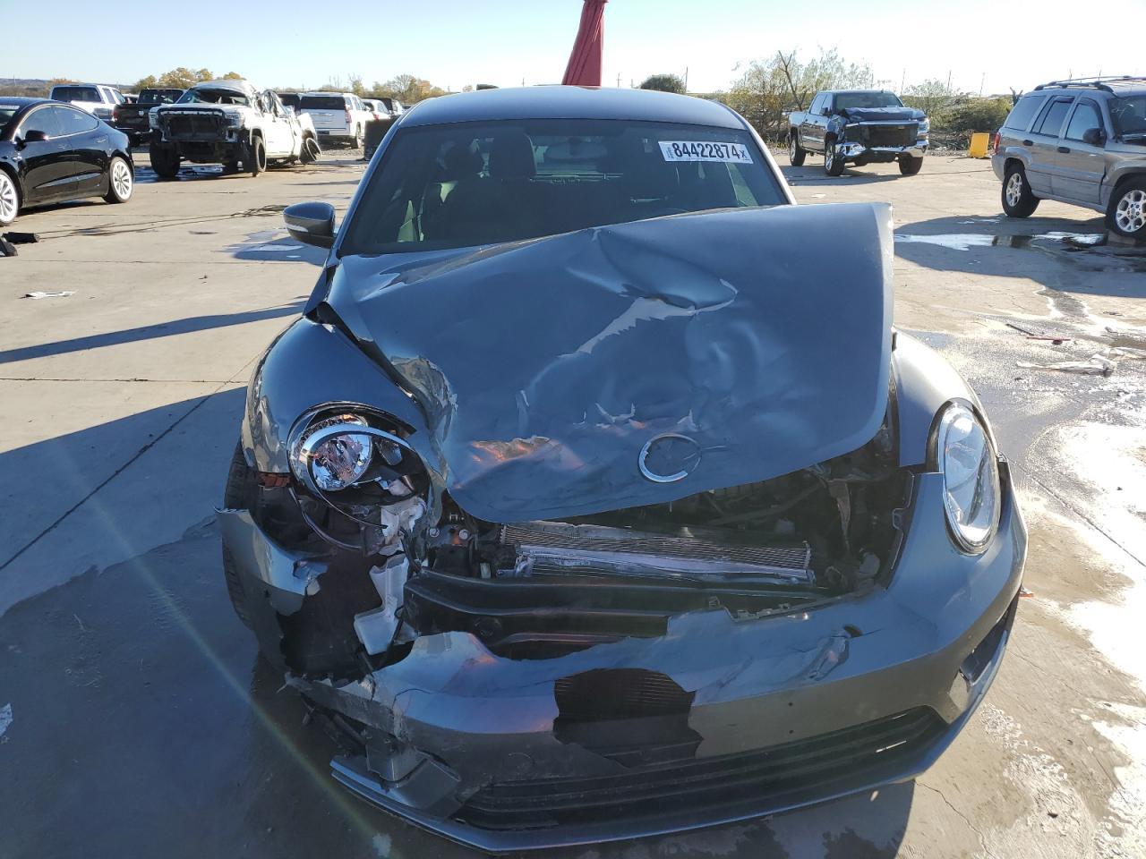 2019 VOLKSWAGEN BEETLE S - Image 5