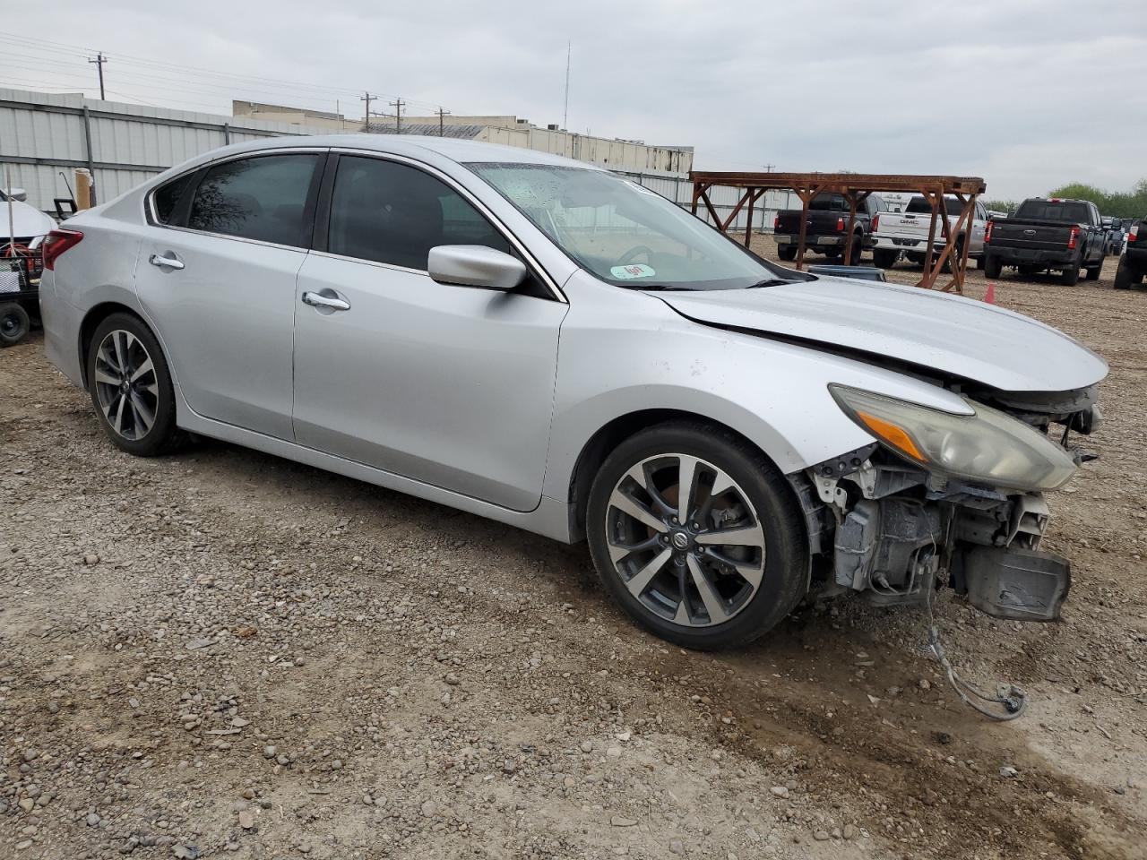 2017 NISSAN ALTIMA 2.5 - Фото 4