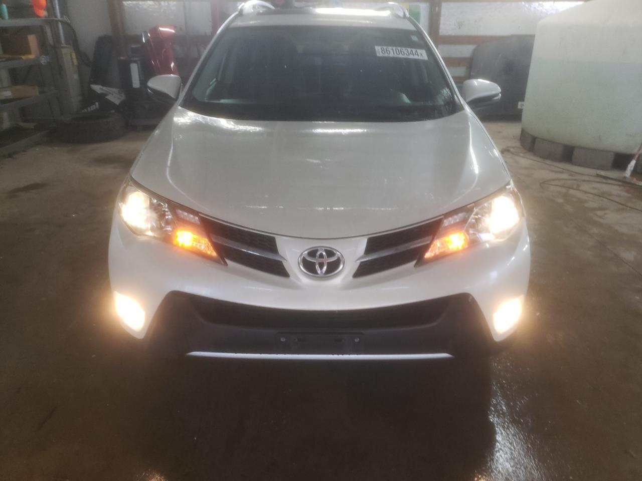 2015 TOYOTA RAV4 LIMIT - Фото 5