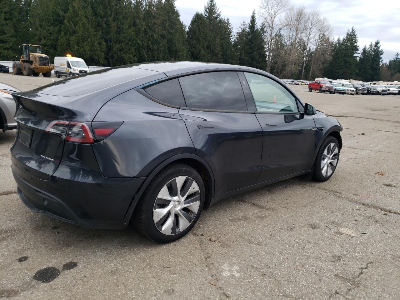 2024 TESLA MODEL Y - Image 3
