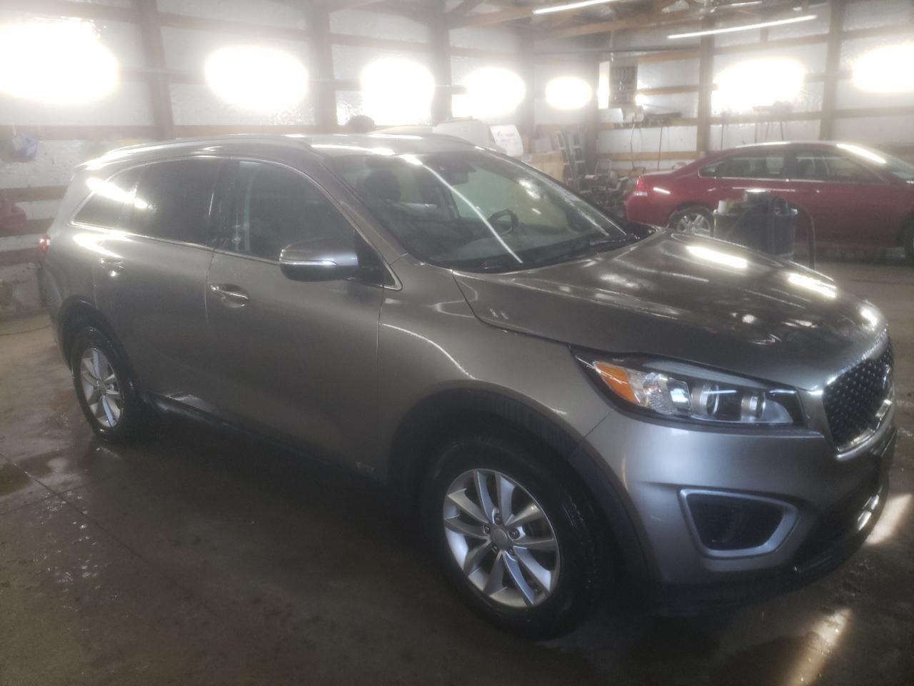 2016 KIA SORENTO LX - Image 4