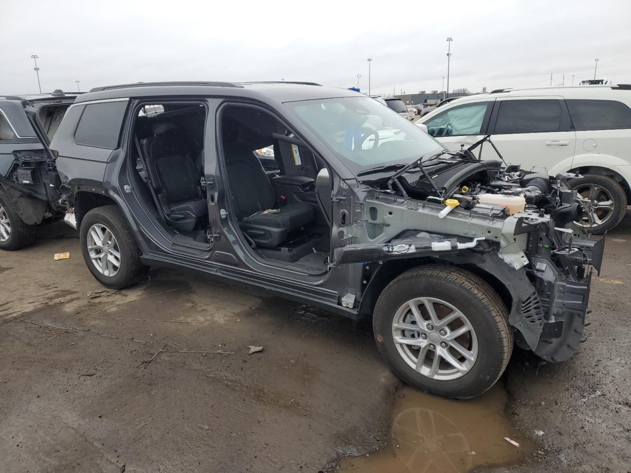 2024 JEEP GRAND CHER - Image 4