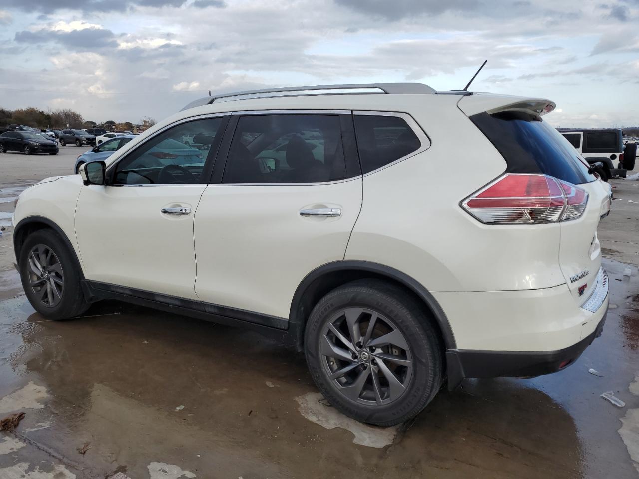 2016 NISSAN ROGUE S - Image 2