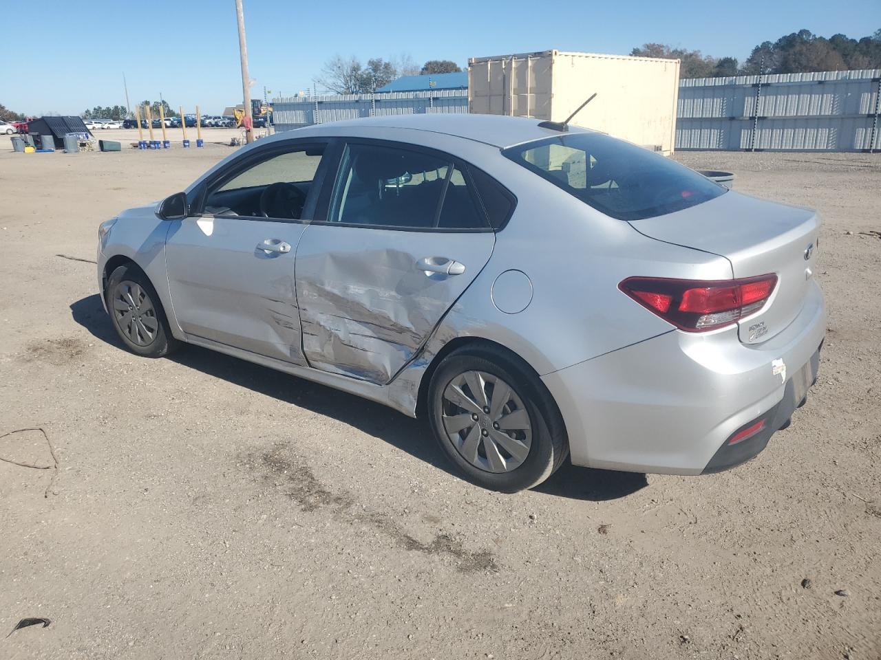 2020 KIA RIO LX - Фото 2