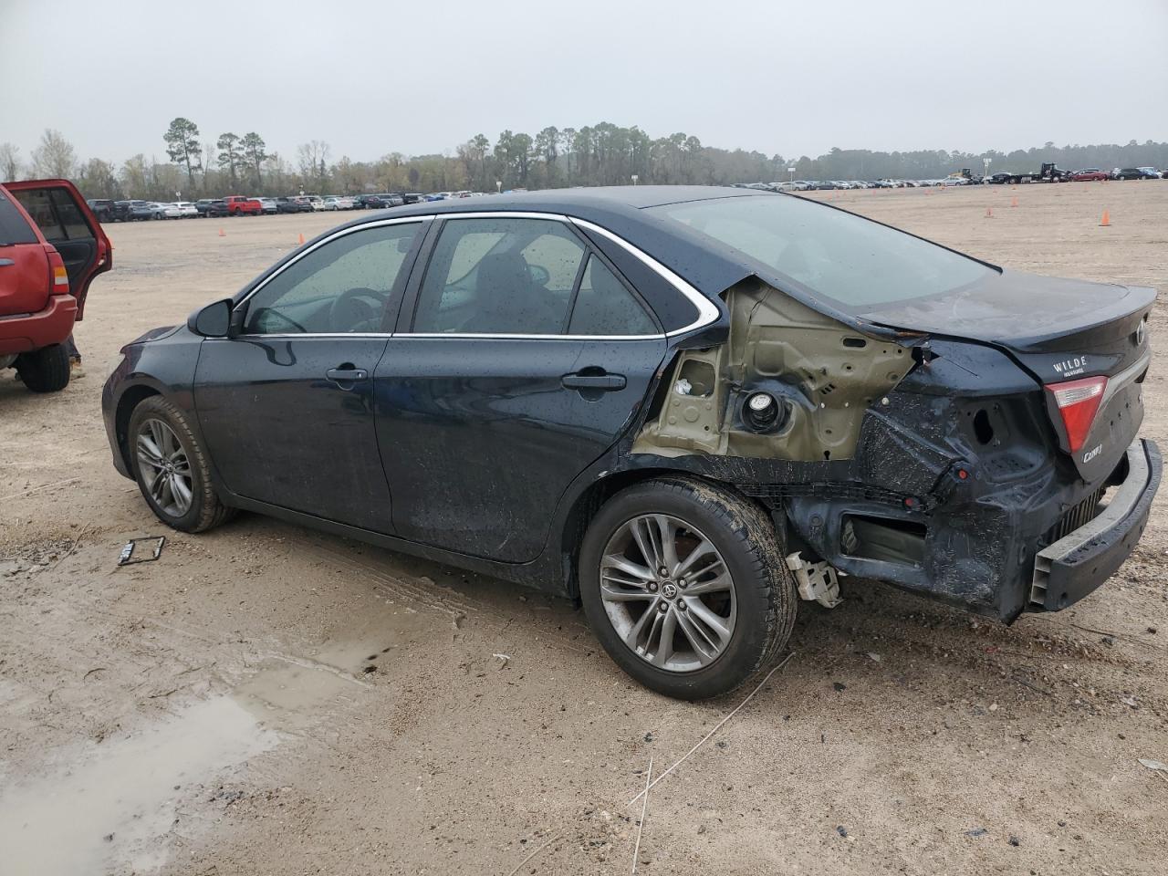 2015 TOYOTA CAMRY LE - Фото 2