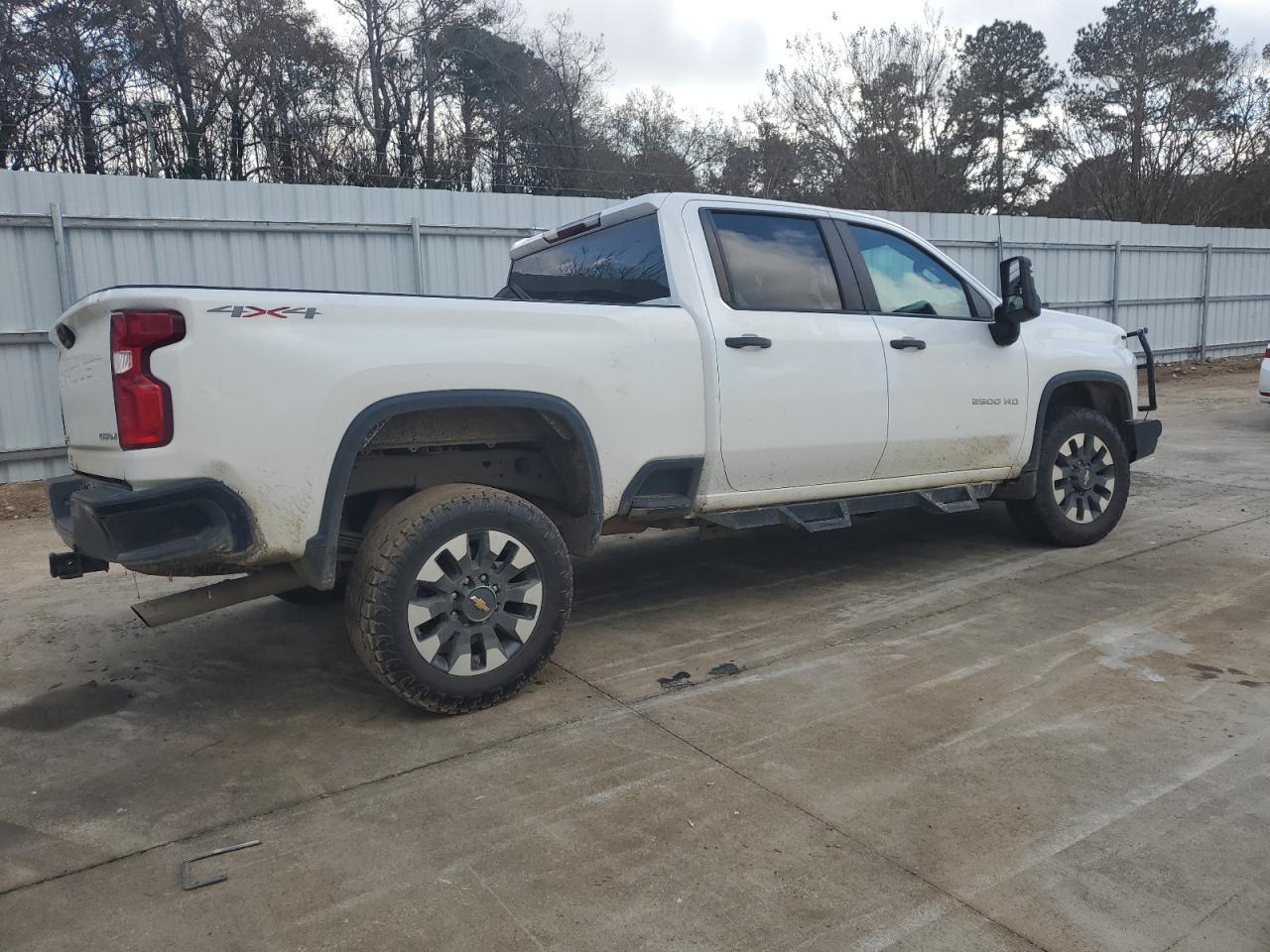 2021 CHEVROLET SILVERADO - Фото 3