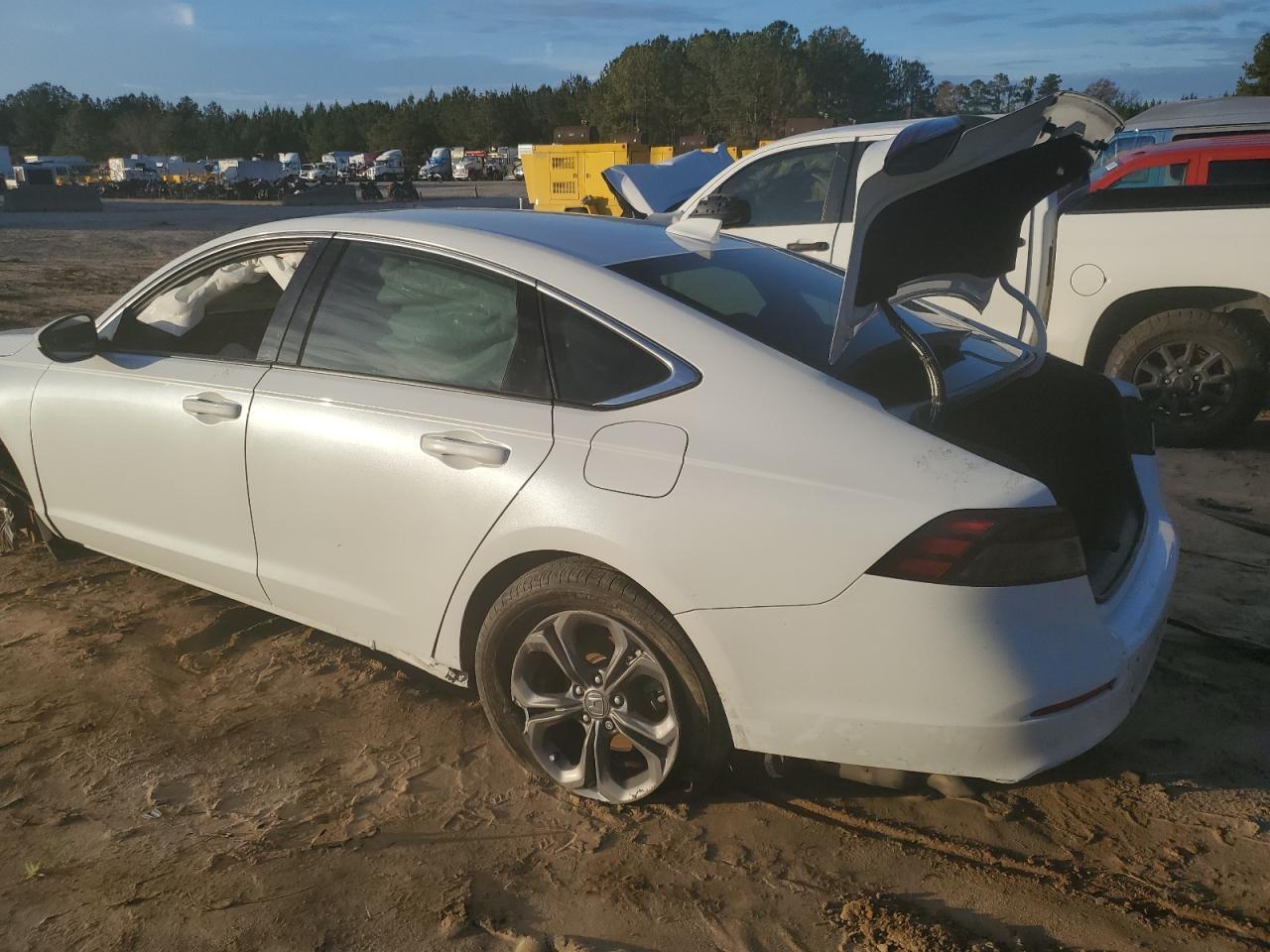 2024 HONDA ACCORD EX - Фото 2