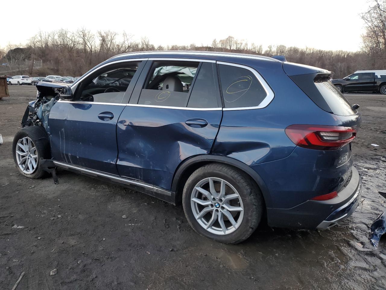 2023 BMW X5 XDRIVE4 - Фото 2