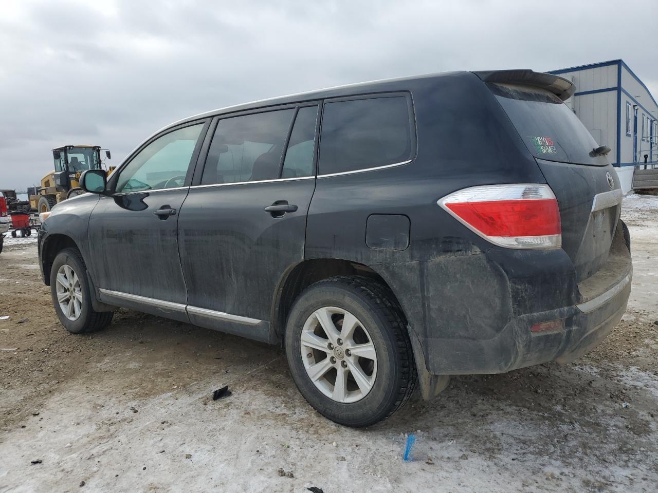 2011 TOYOTA HIGHLANDER - Image 2