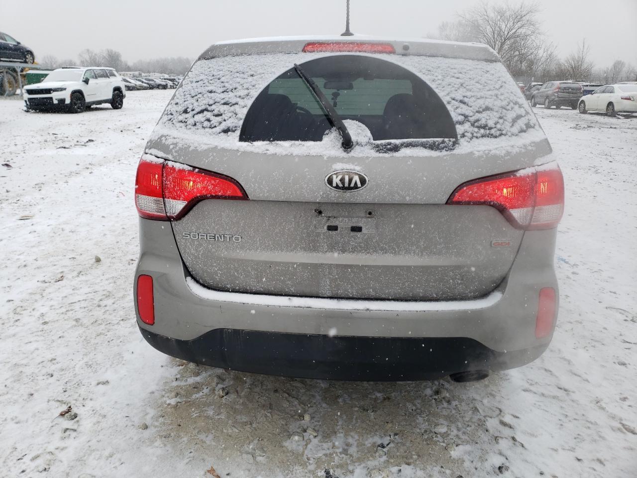 2014 KIA SORENTO LX - Image 6