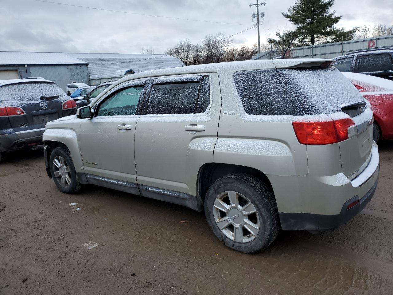 2013 GMC TERRAIN SL - Фото 2