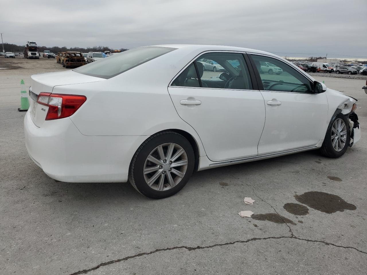 2013 TOYOTA CAMRY L - Image 3