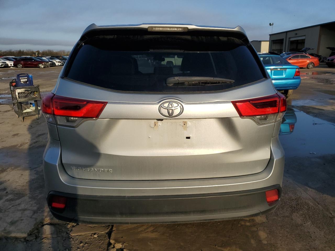 2019 TOYOTA HIGHLANDER - Фото 6