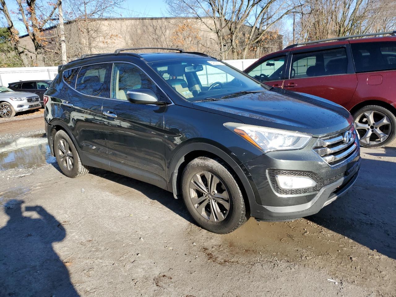 2013 HYUNDAI SANTA FE S - Image 4
