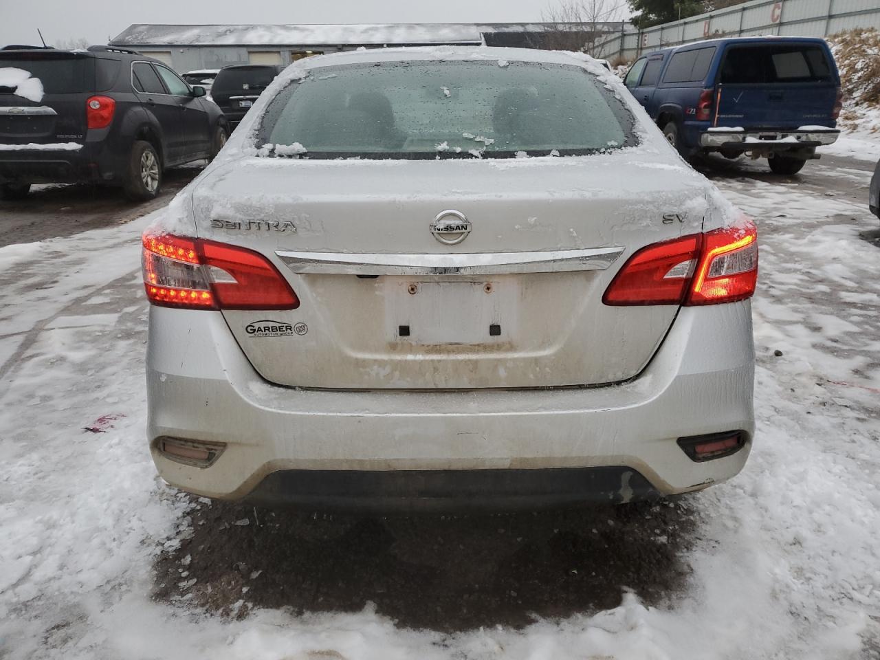 2017 NISSAN SENTRA S - Фото 6
