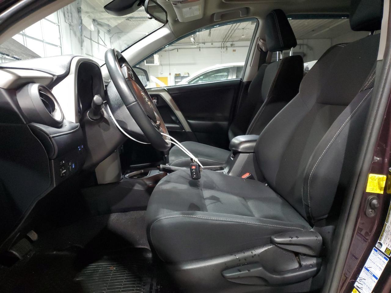 2017 TOYOTA RAV4 XLE - Фото 7